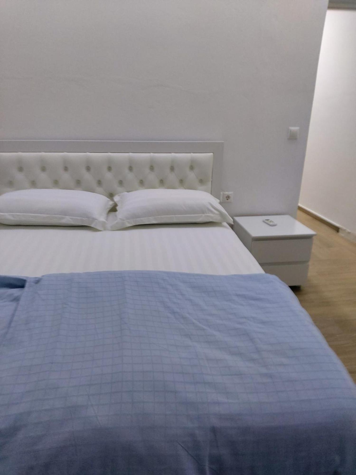 Spacious Apartment Near The Beach Sarandë Buitenkant foto